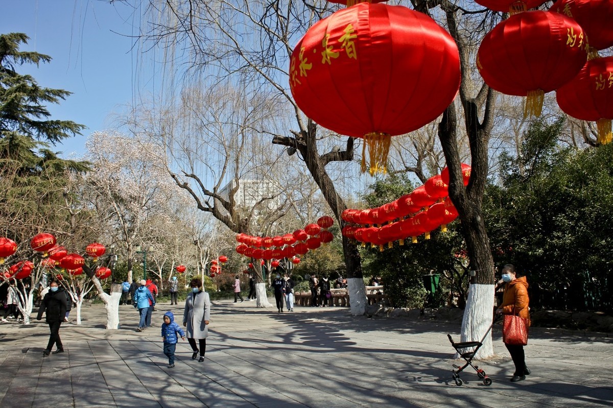 早春——趵突泉景色