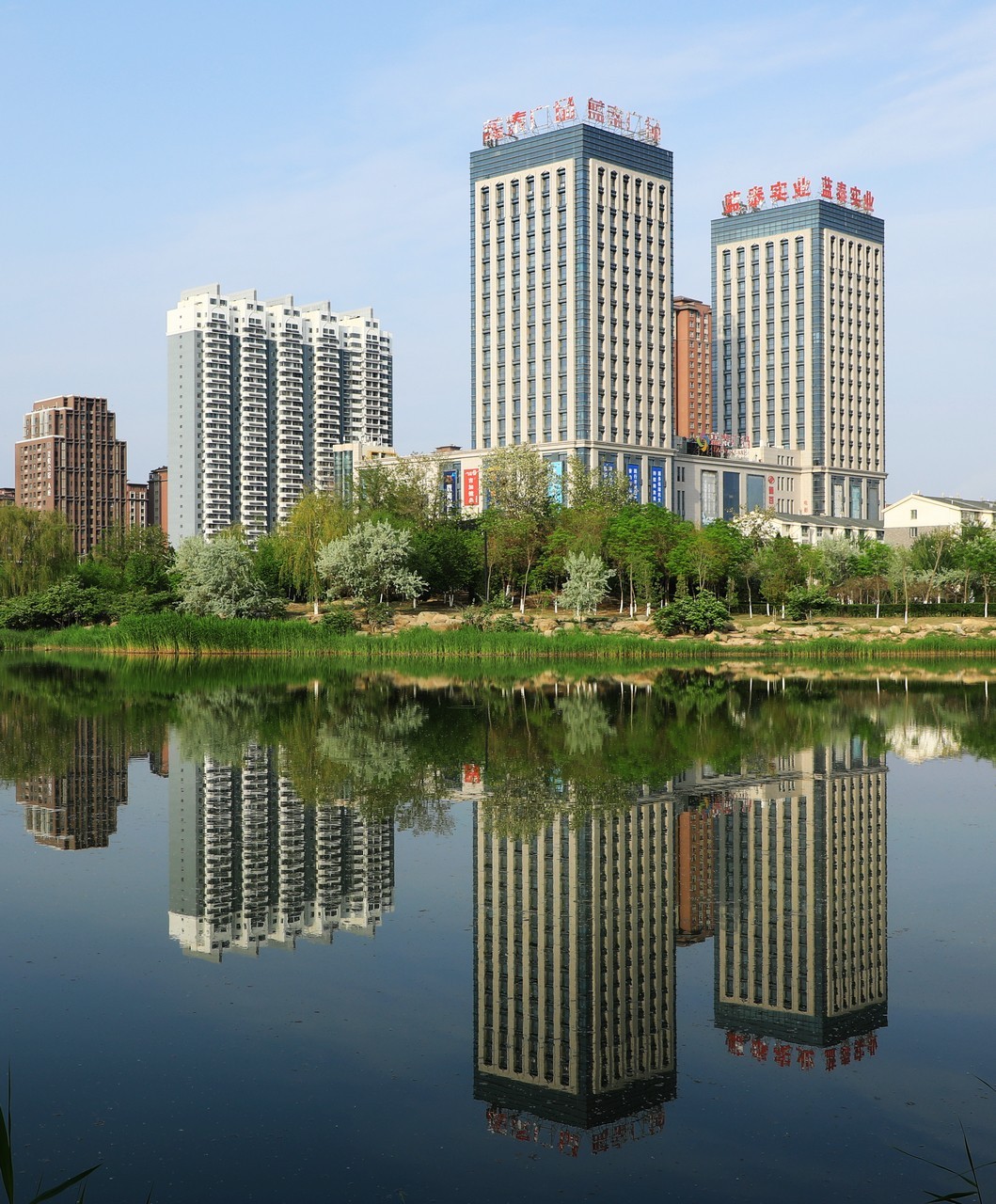 不喜微单就爱单反！