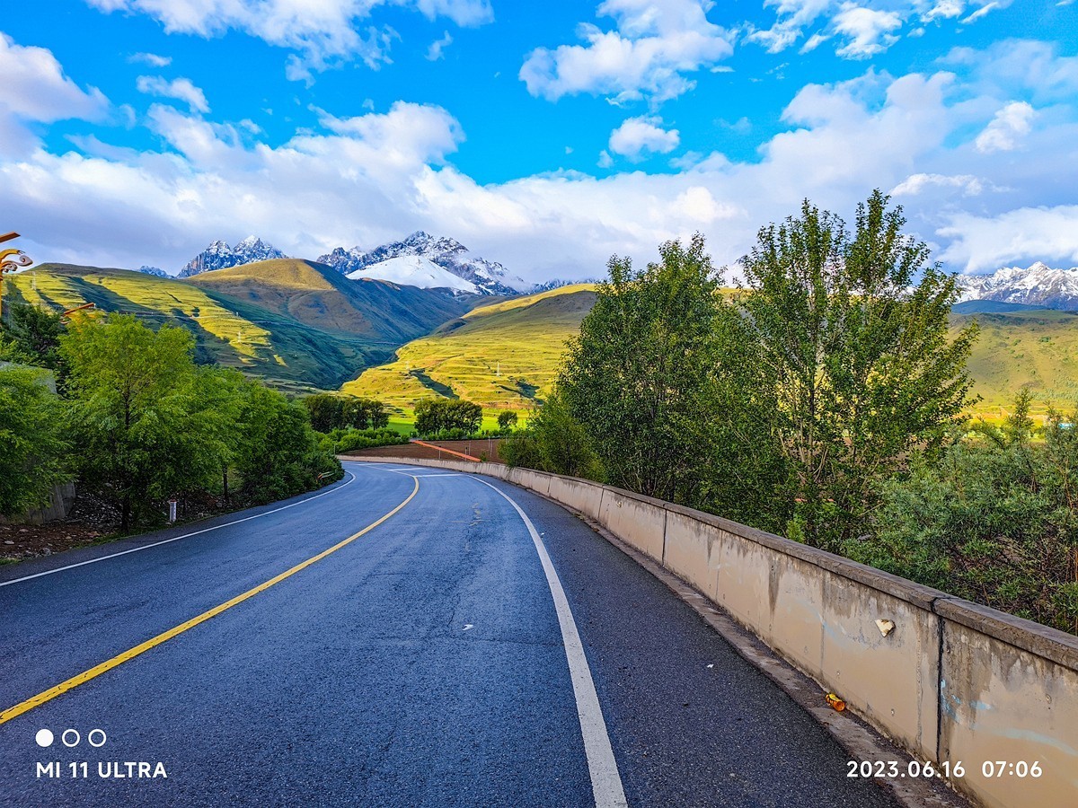 上海～成都～拉萨骑游随拍（66）雪山相伴