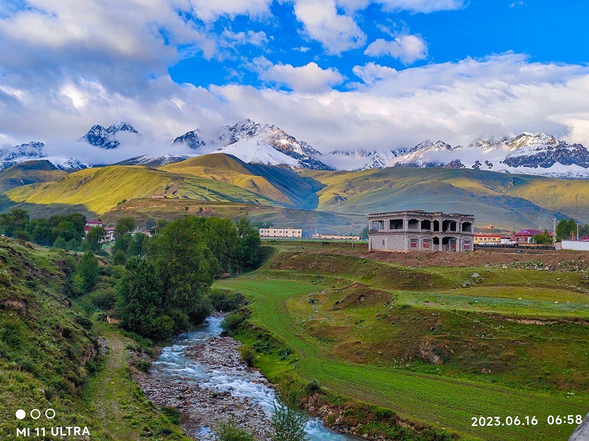 上海～成都～拉萨骑游随拍（66）雪山相伴