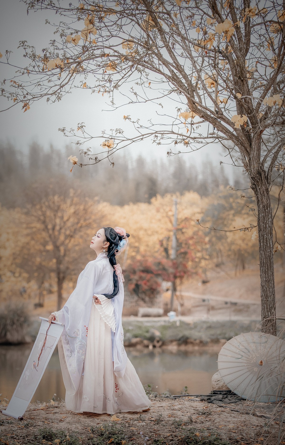 铃铛串串色如金