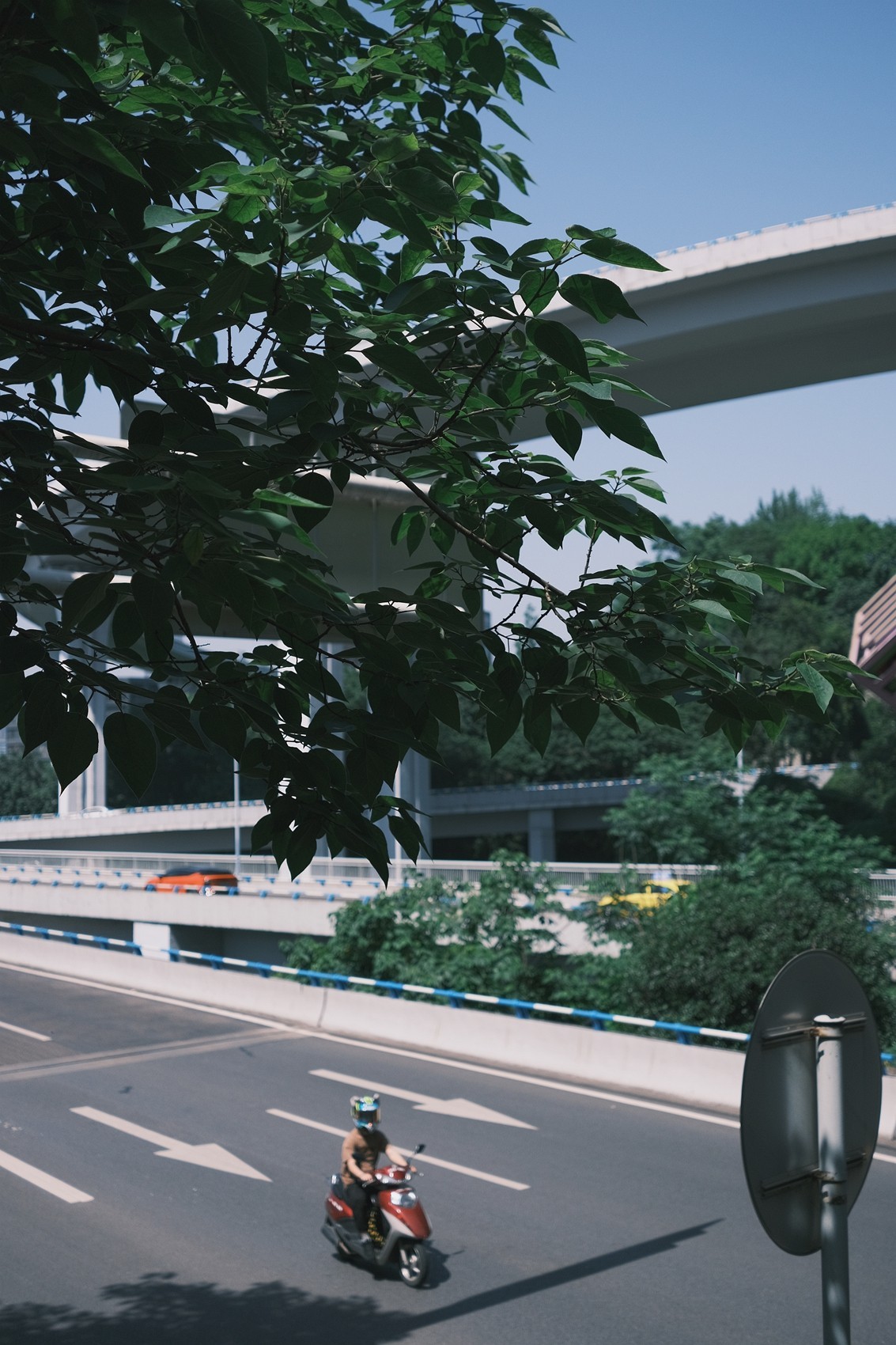 【 初夏，登重庆铜元之光观景平台随拍 】