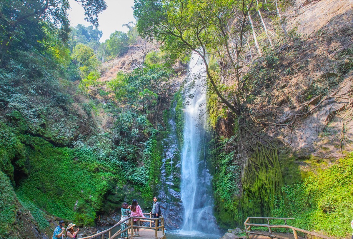 2025-04-08云南瑞丽莫里大瀑布（一）