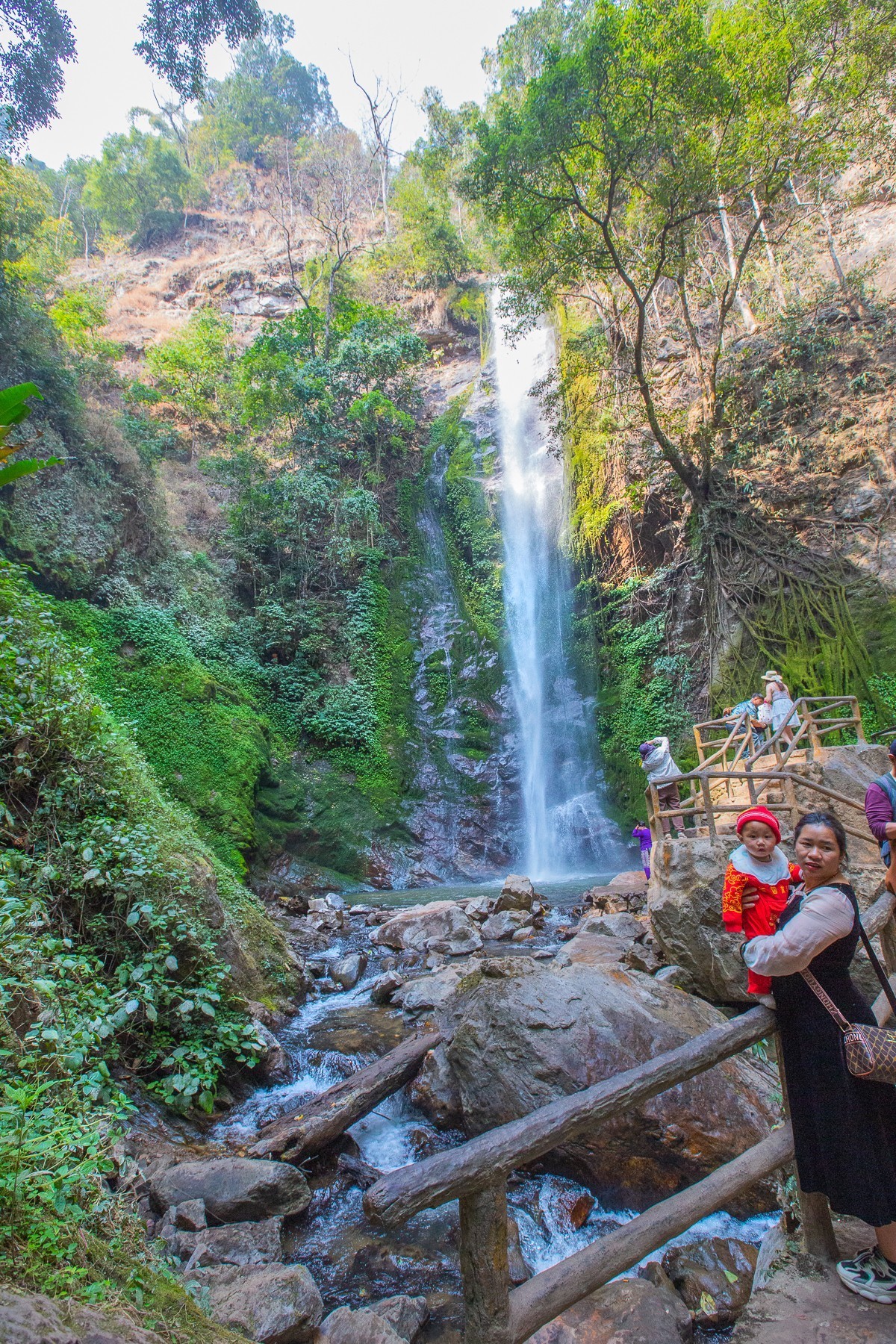 2025-04-08云南瑞丽莫里大瀑布（一）