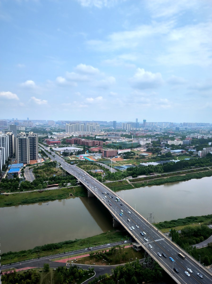 漫步星城 走街串巷（685）步步高广场