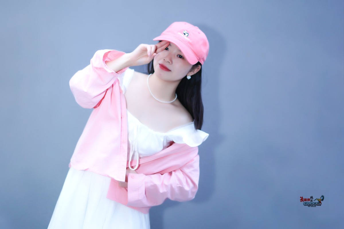 【夏日红帽子少女】---双子
