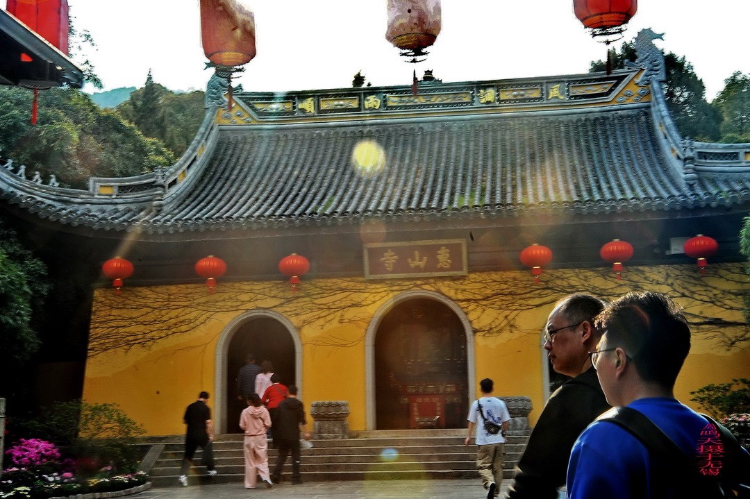 无锡央视三国城      周鸣天