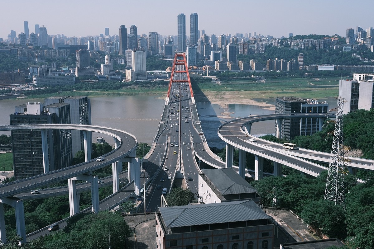 【 初夏，登重庆铜元之光观景平台随拍 】