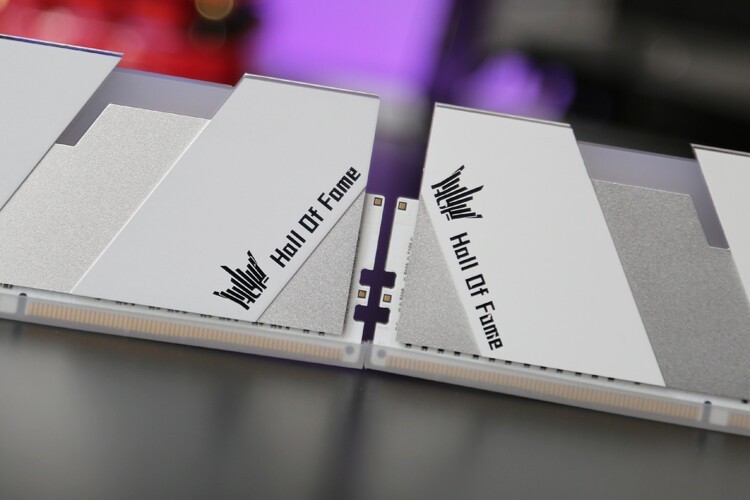 以性能之名，打造艺术之美：影驰HOF PRO DDR4 3600MHz RGB内存体验