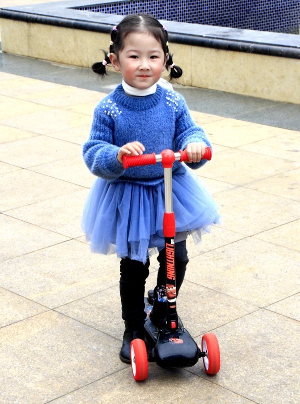 632【不老松：海南游摄纪实】长島兰湾可爱的女童！