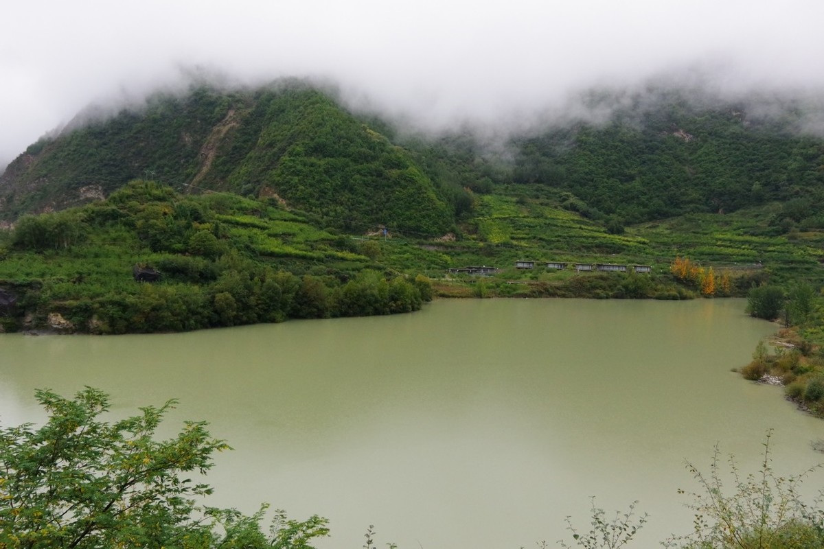 走川西的路上随拍