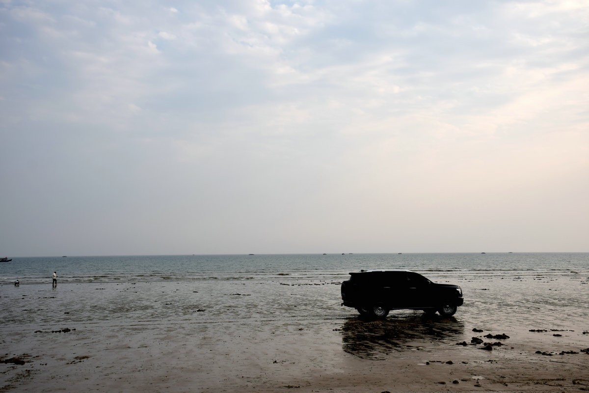 2024春节 滇桂沿边行（30）金灿灿的海滨