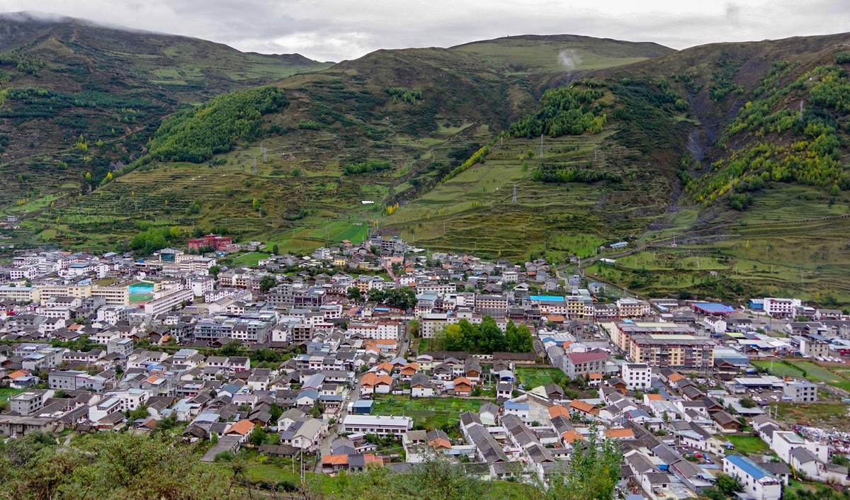 走川西的路上随拍