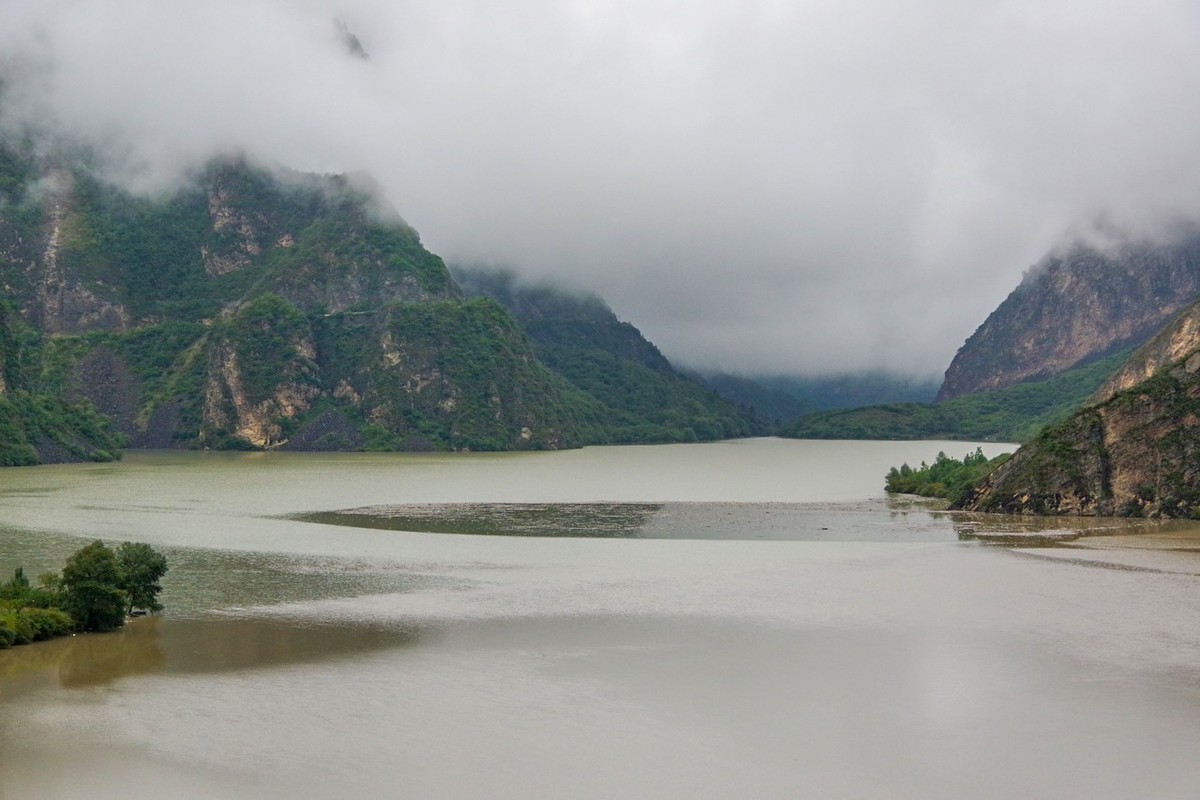 走川西的路上随拍