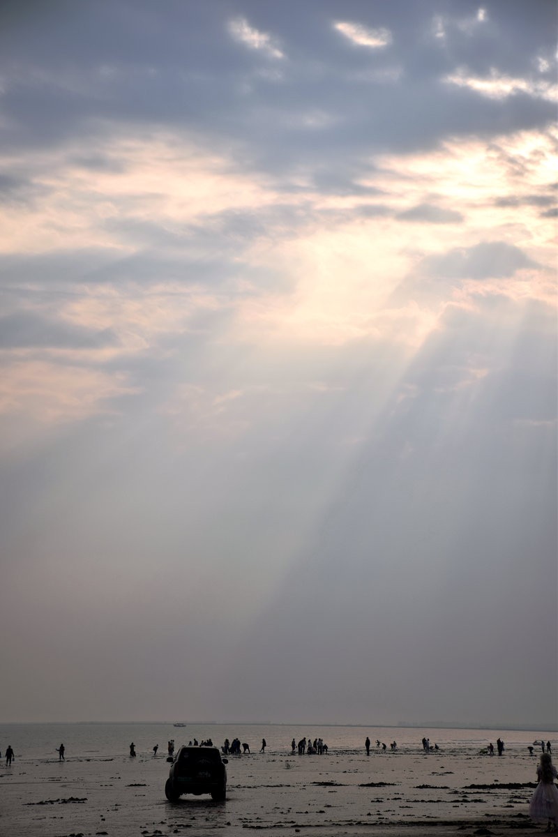 2024春节 滇桂沿边行（30）金灿灿的海滨