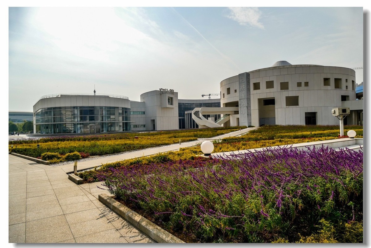 东西湖“文化中心”