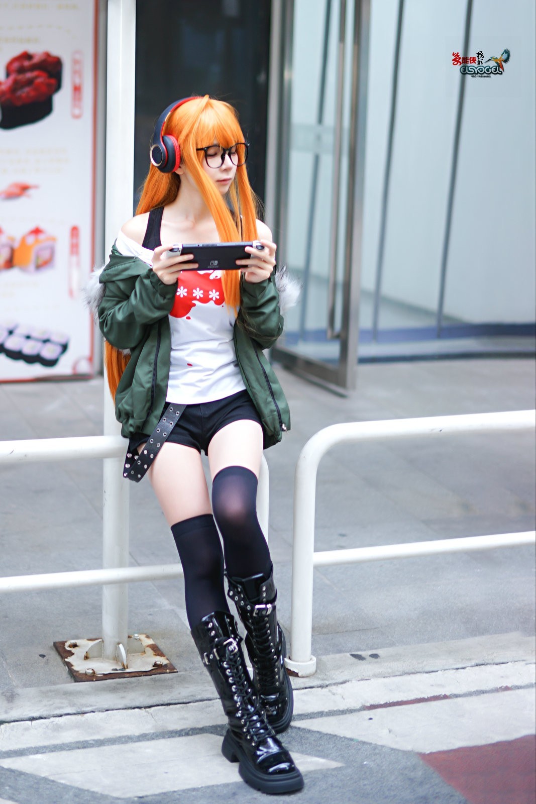 【万达二次元女孩】---焯煌