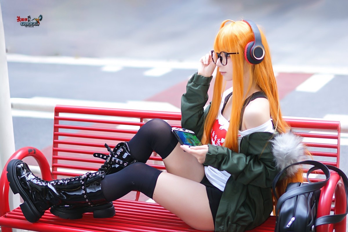 【万达二次元女孩】---焯煌