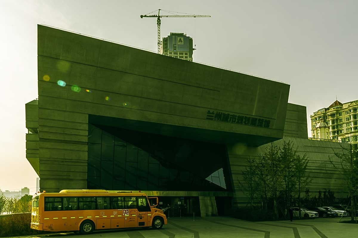 随                                   拍