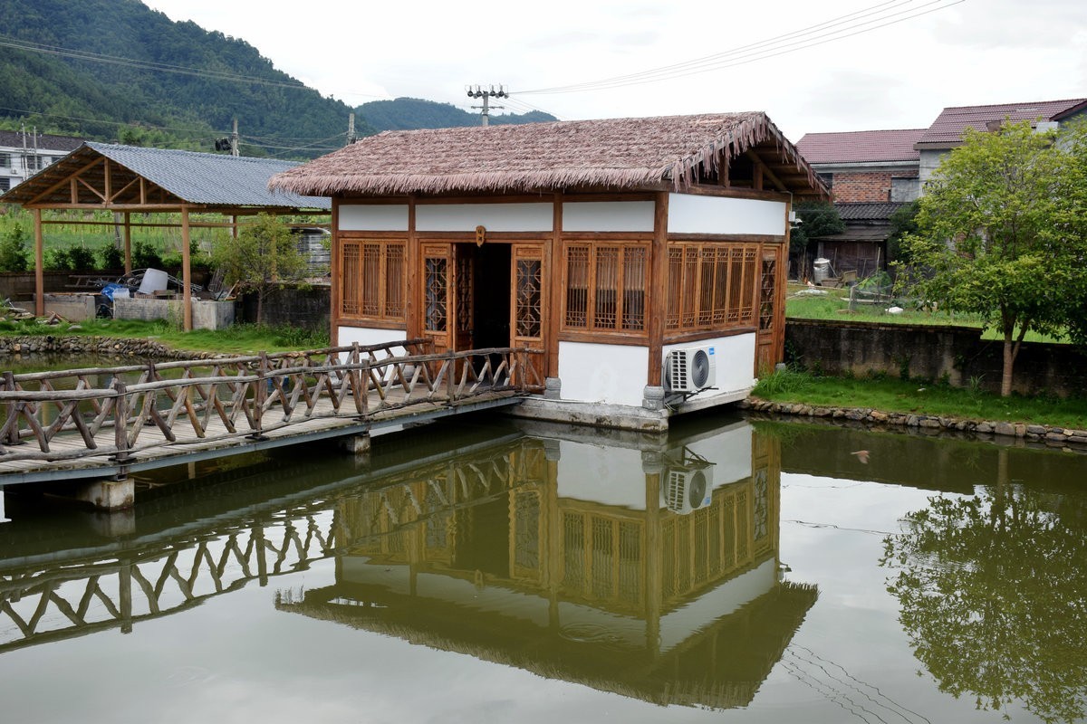 漫步星城 走街串巷（286）云影天光拍吊桥