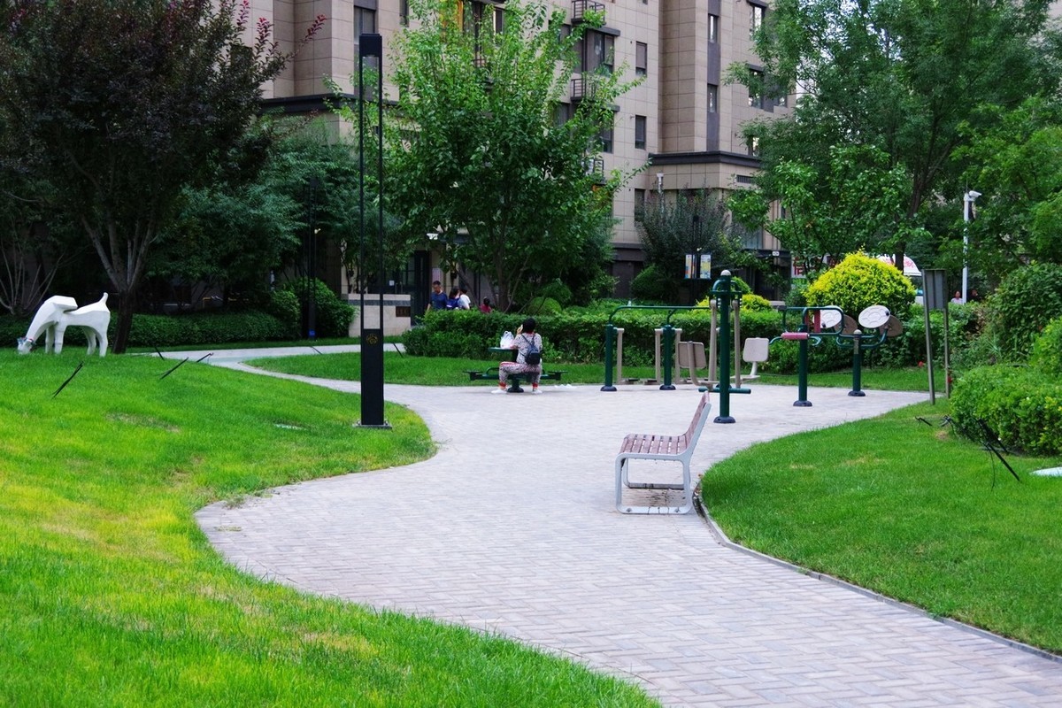 俺并不喜欢玩摄影，只是喜欢随手拍而已！