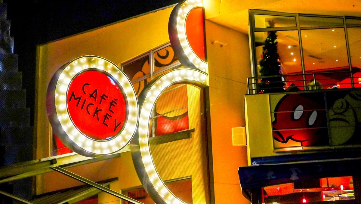 夜色“迪斯尼”（巴黎）