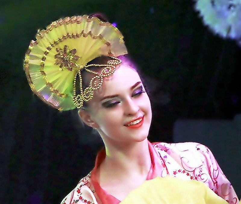 《不老松：纪实摄影》》海拉尔俄罗斯文艺晚会！俄罗斯人头像(1)