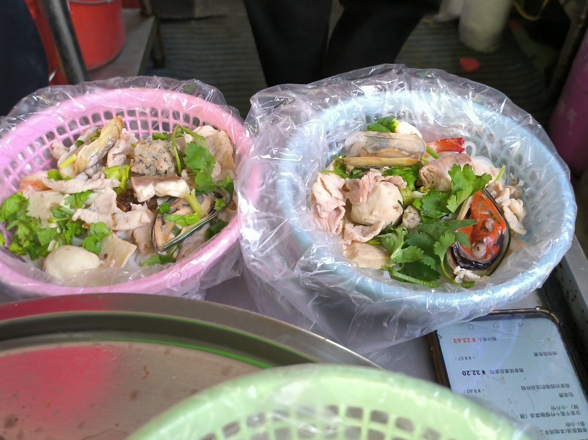 2025春节 广东行（42）峡山美食沙茶海鲜牛肉粿