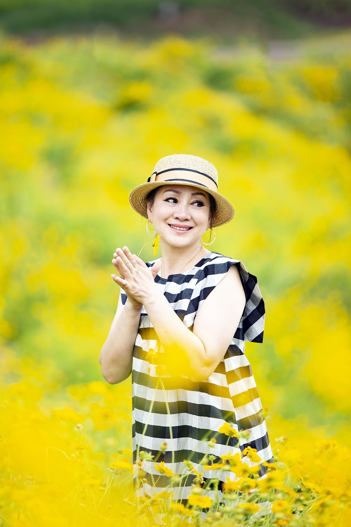 满城尽带黄金甲