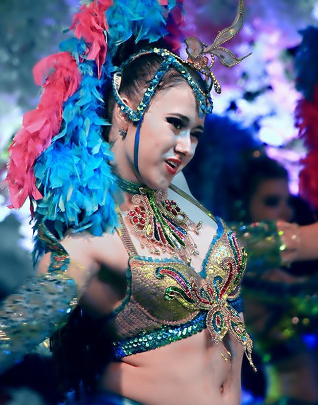 《不老松：纪实摄影》》海拉尔俄罗斯文艺晚会！俄罗斯人头像 (2)