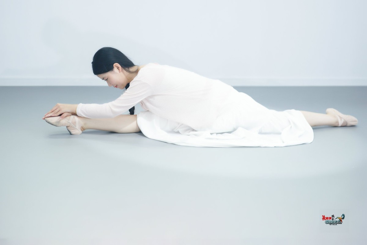 【1108舞蹈女生】---婷婷（续）