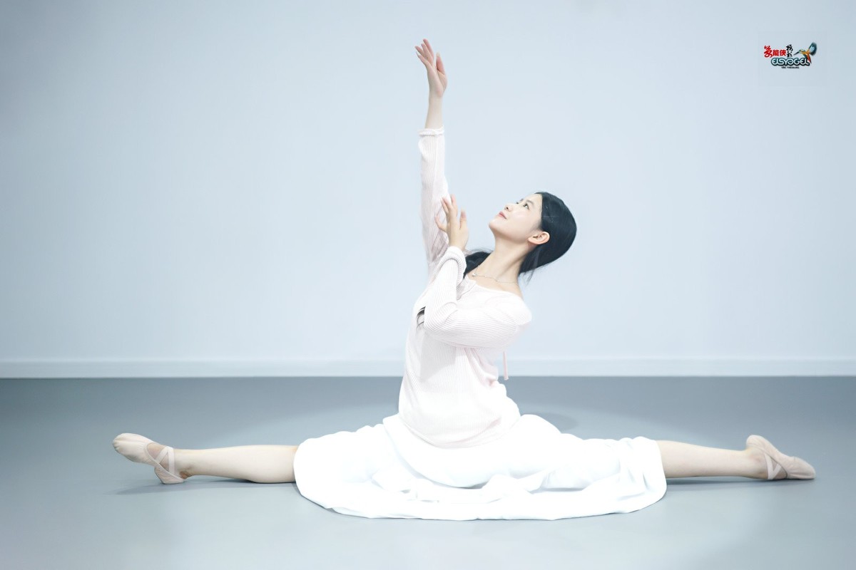 【1108舞蹈女生】---婷婷（续）