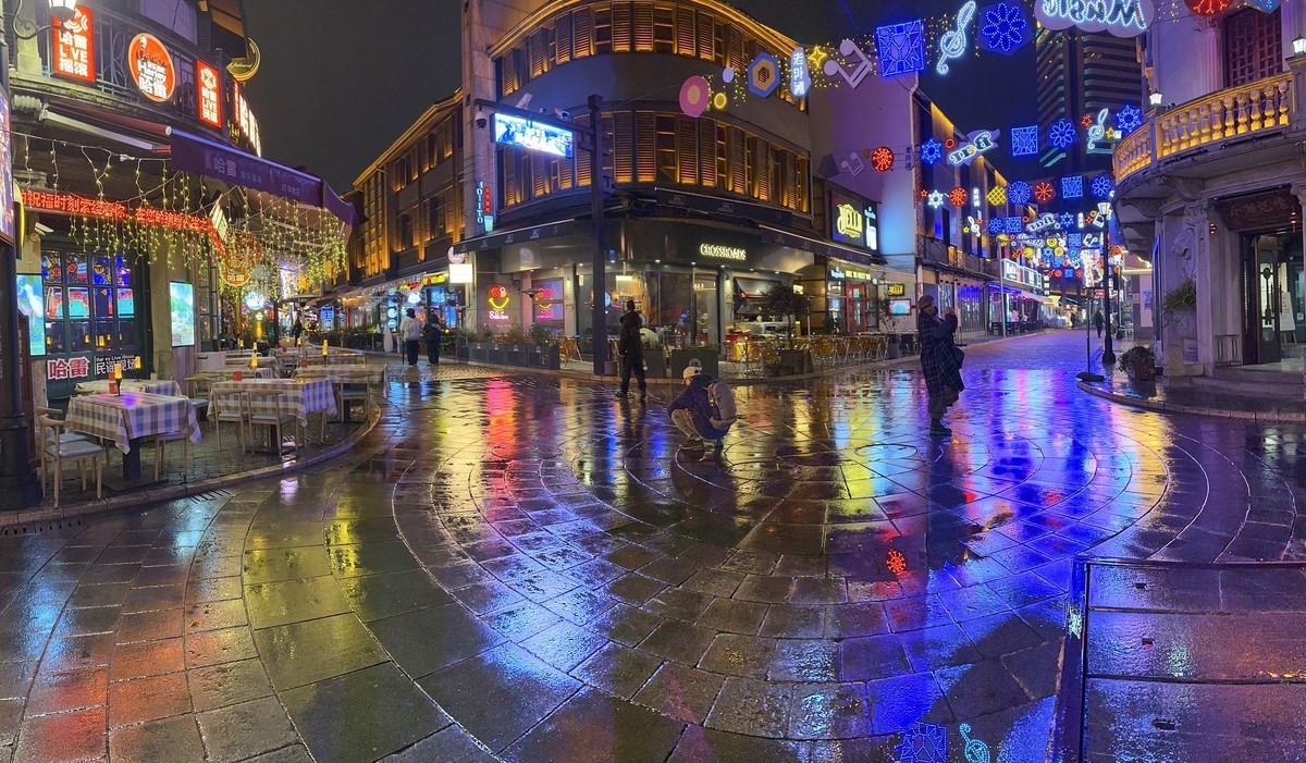 #花开春光寻美景# 疫情后来一次说走就走的旅行：宁波老外滩及岩头古村。