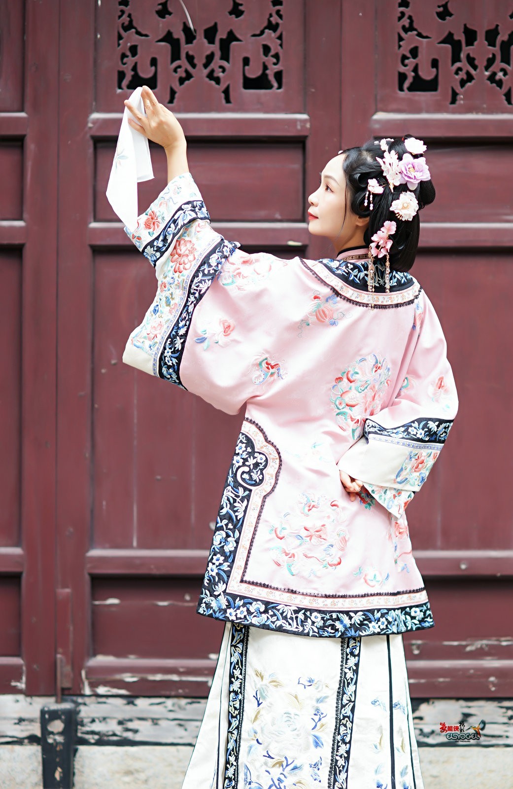 【旧梦清汉女】---小杨