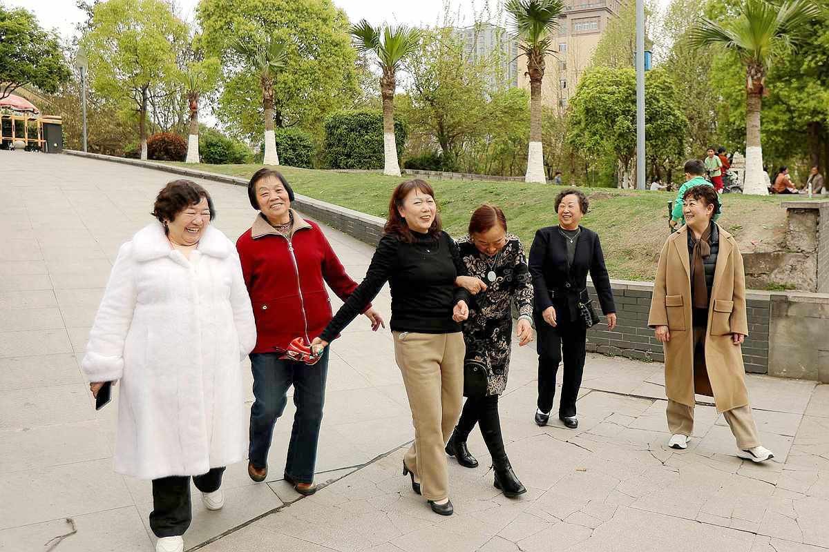 开心的老同学(一)