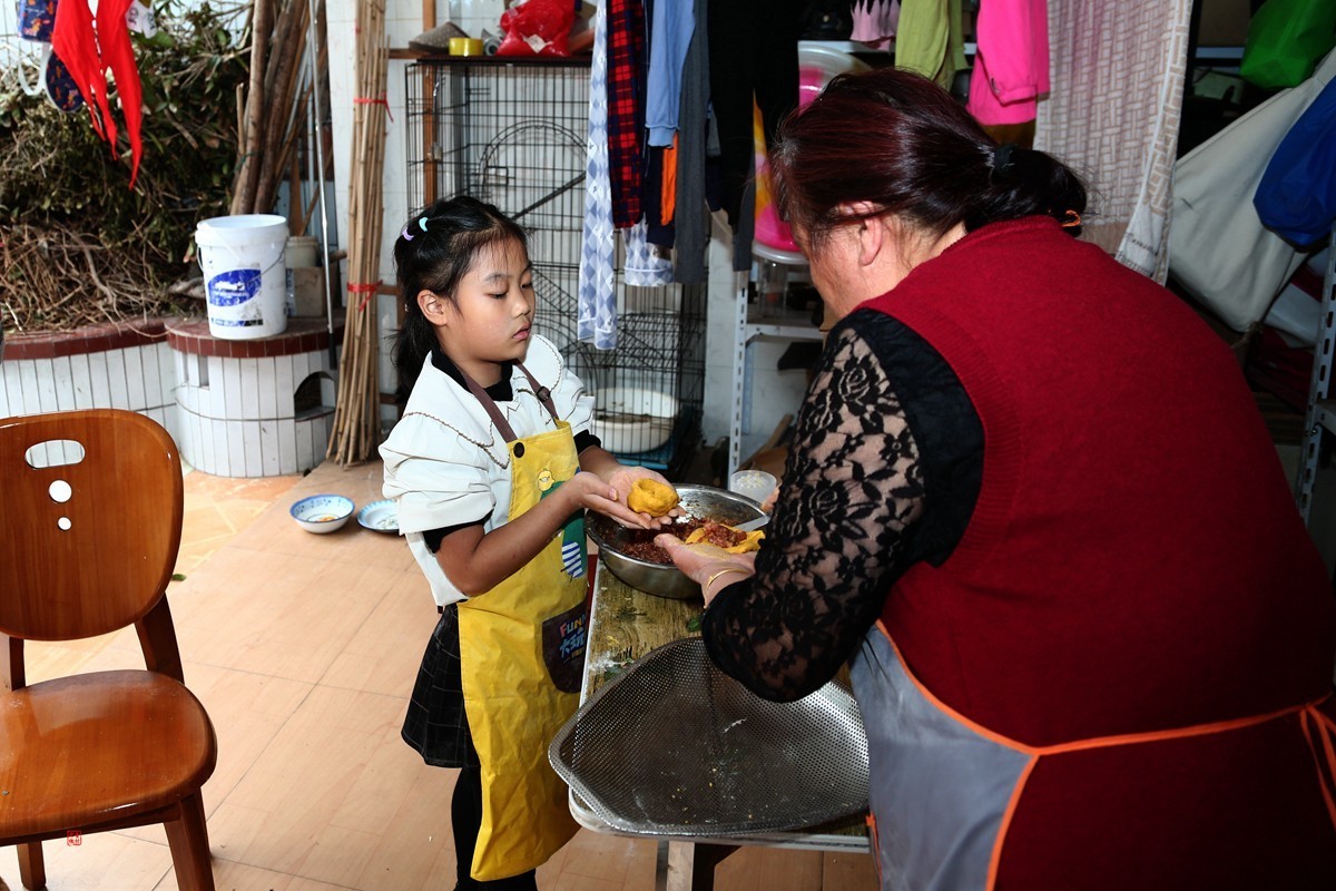 跟着姥姥学包包子