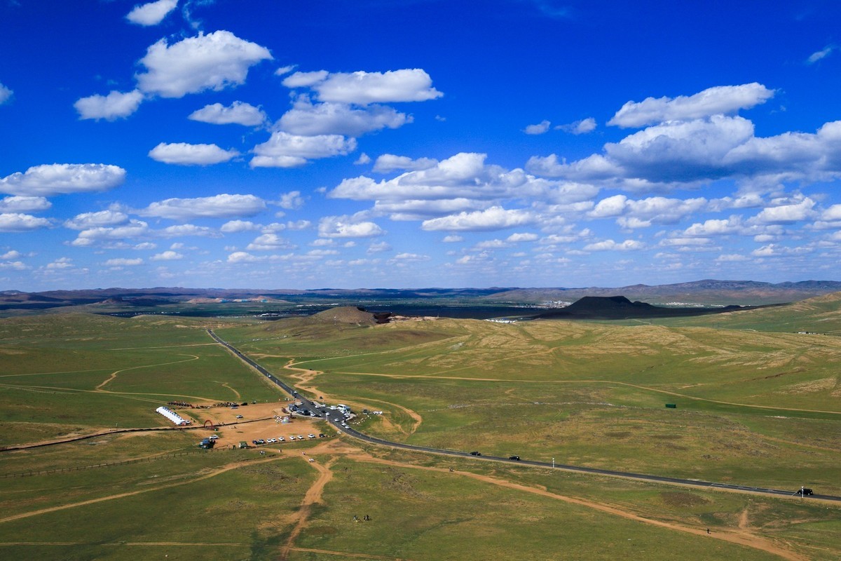 七弟二随拍乌兰哈达火山地质公园