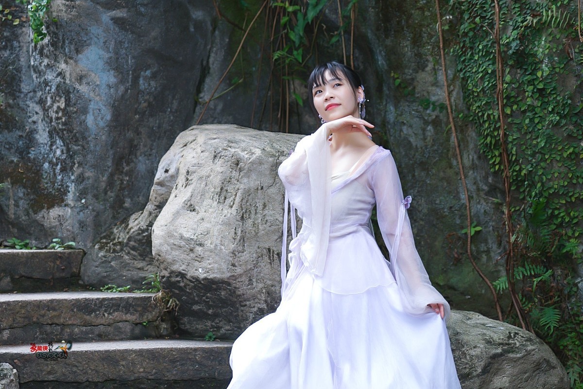 【舞蝶寻花】---隹佳