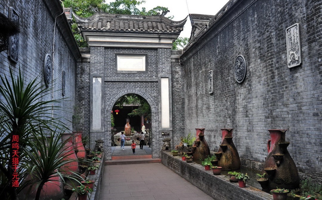 成都元通古镇古塔古桥摄影/周鸣天