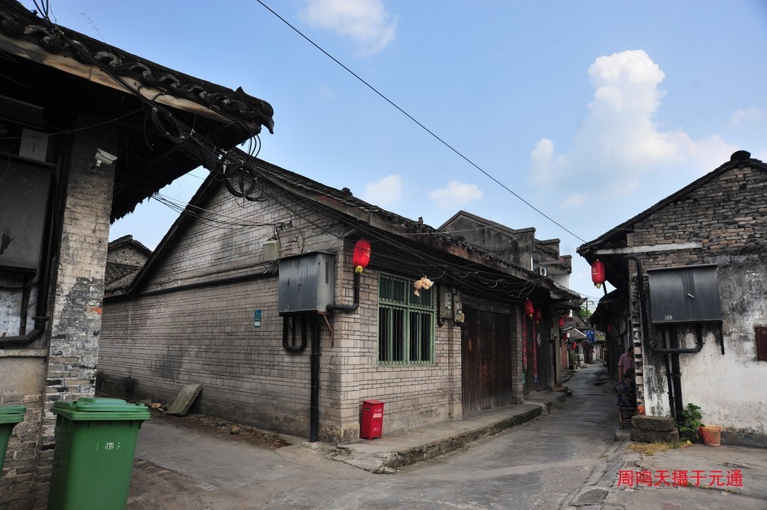 成都元通古镇古塔古桥摄影/周鸣天