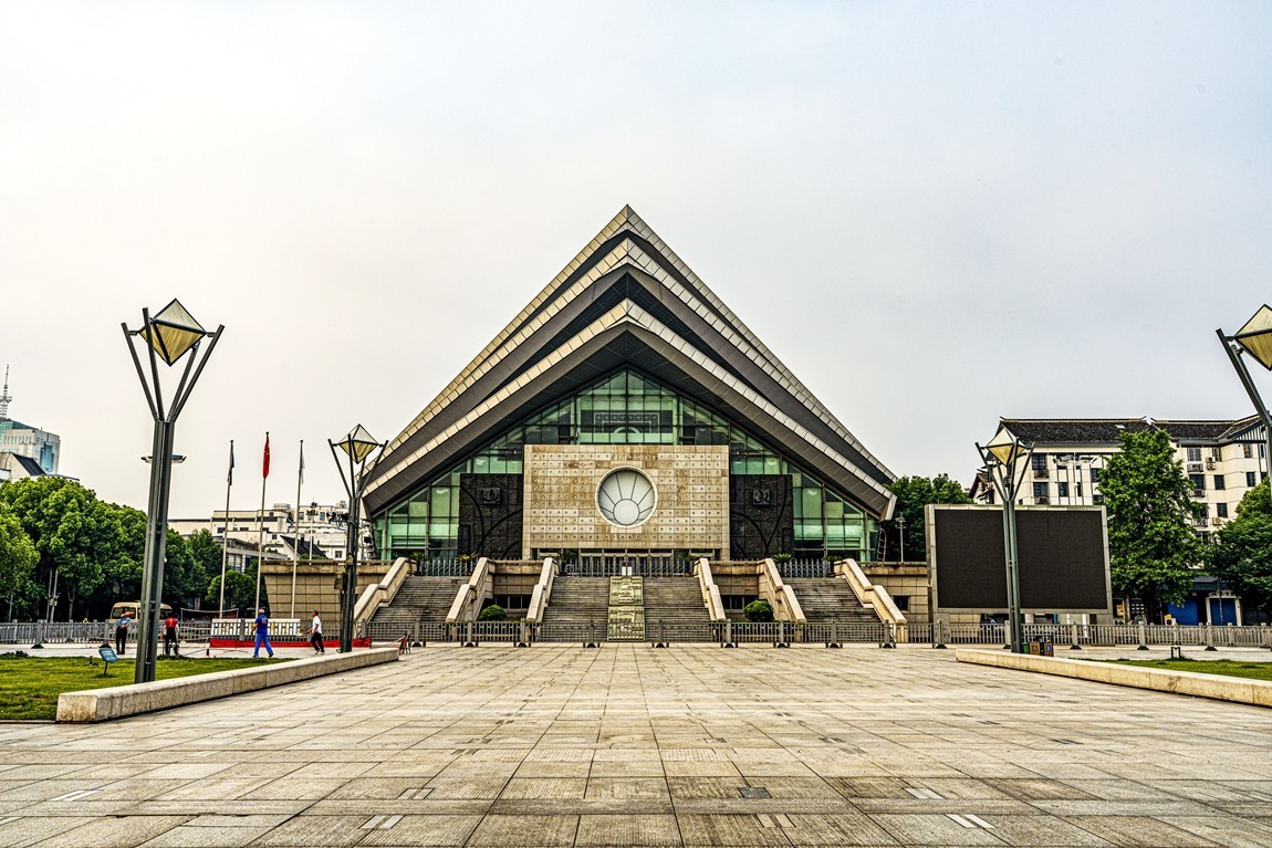 祝各位老朋友中秋佳节快乐！！江南行--【21】绍兴--古城随拍-秋瑾就义地-古轩亭口