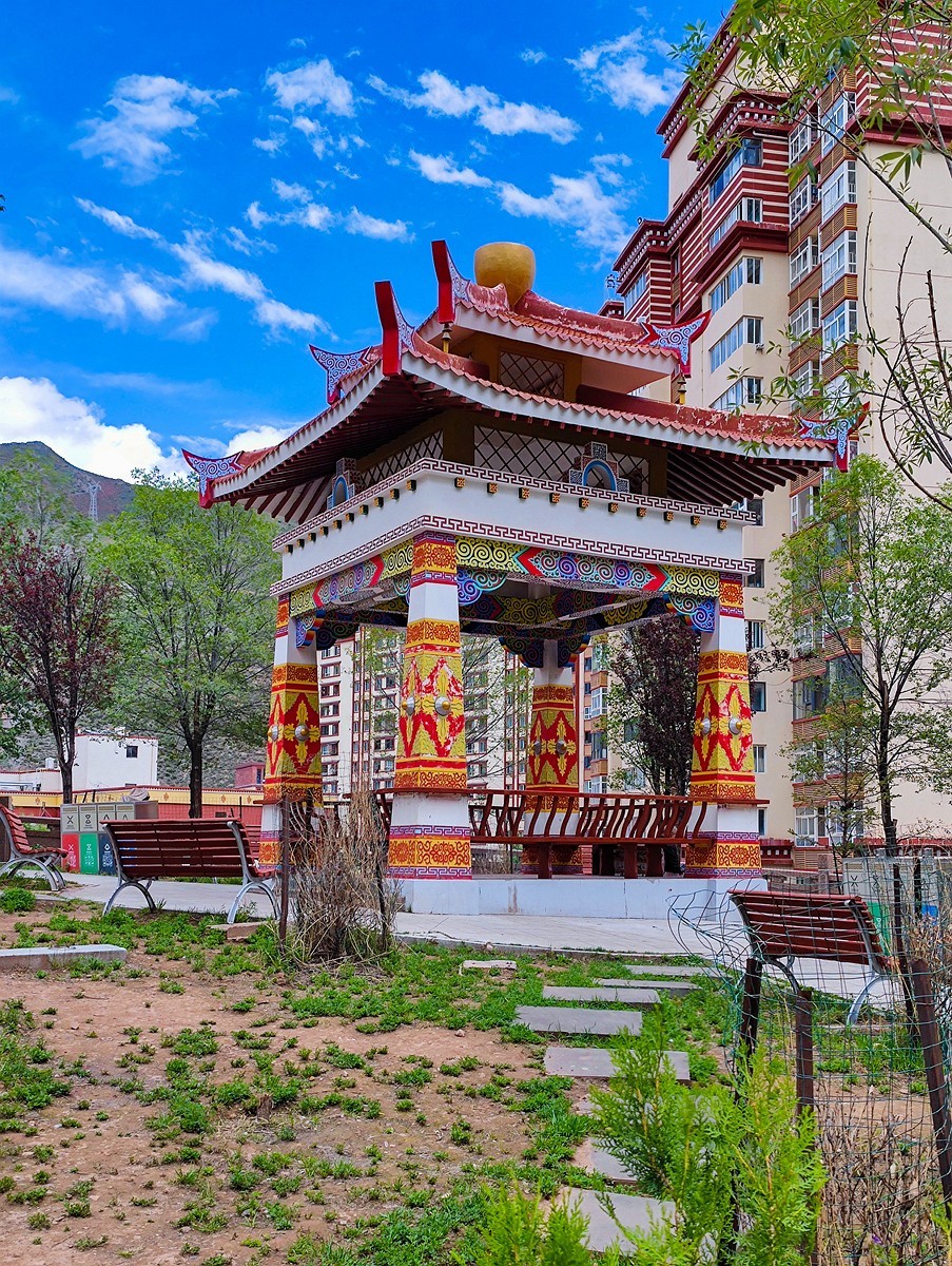 上海～成都～拉萨骑游随拍（82）藏区人文——强巴林寺