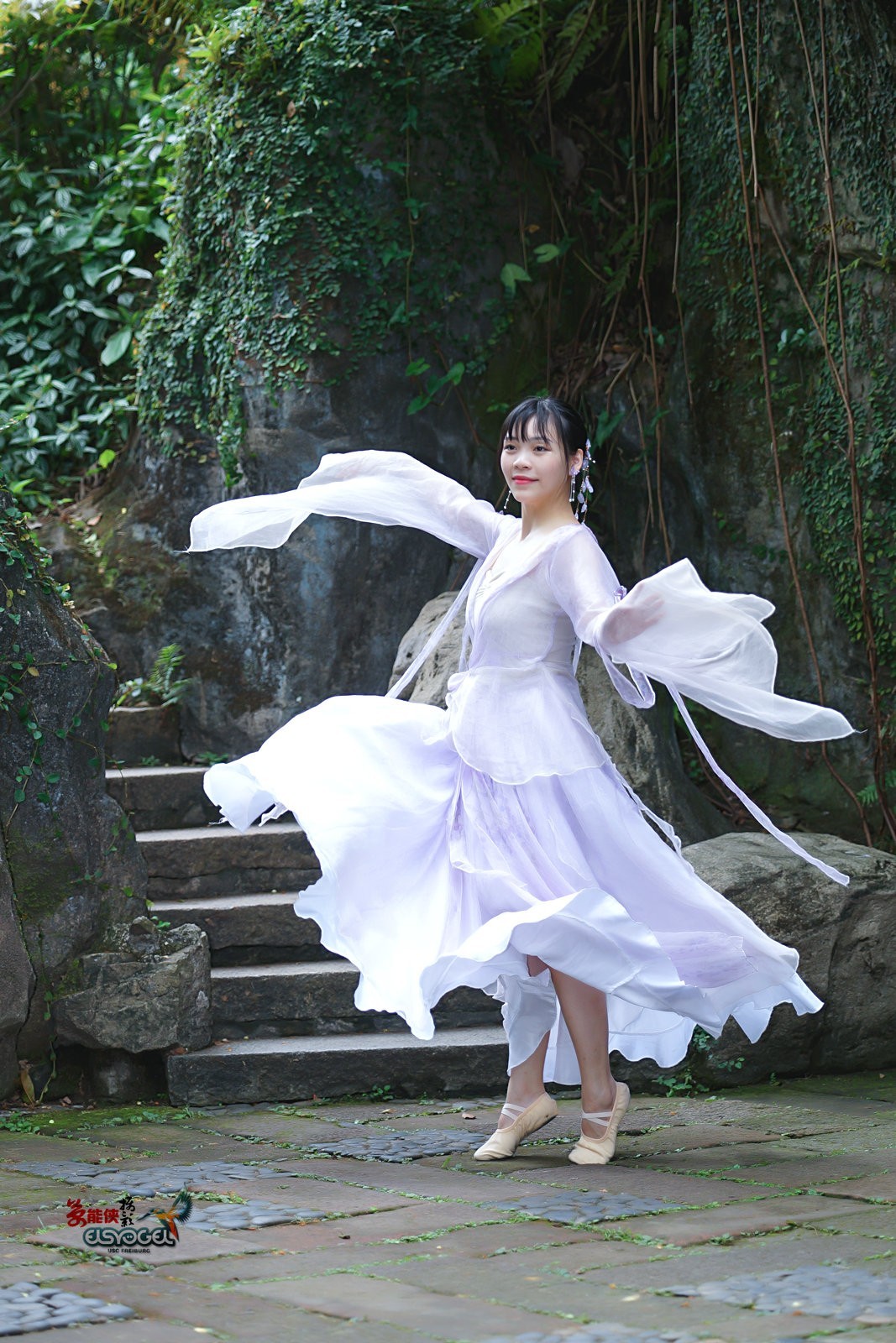 【舞蝶寻花】---隹佳