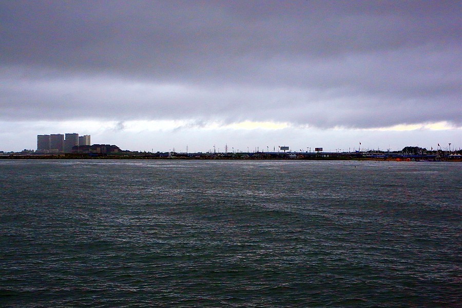 《不老松：纪实摄影》【大美河山系列报導】三游东戴河！ (29)阴云密布挡不住香水湾浴