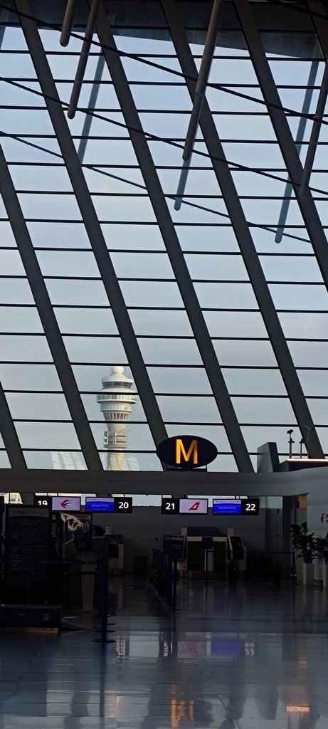 浦东机场手机拍