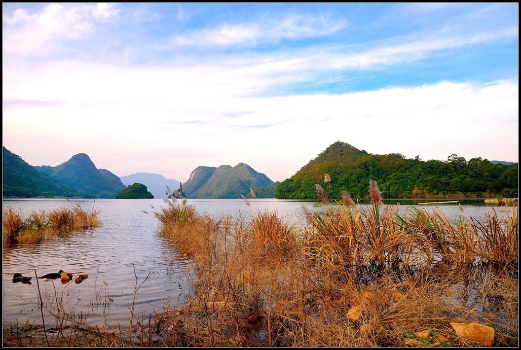 海南东方大广坝水库风光