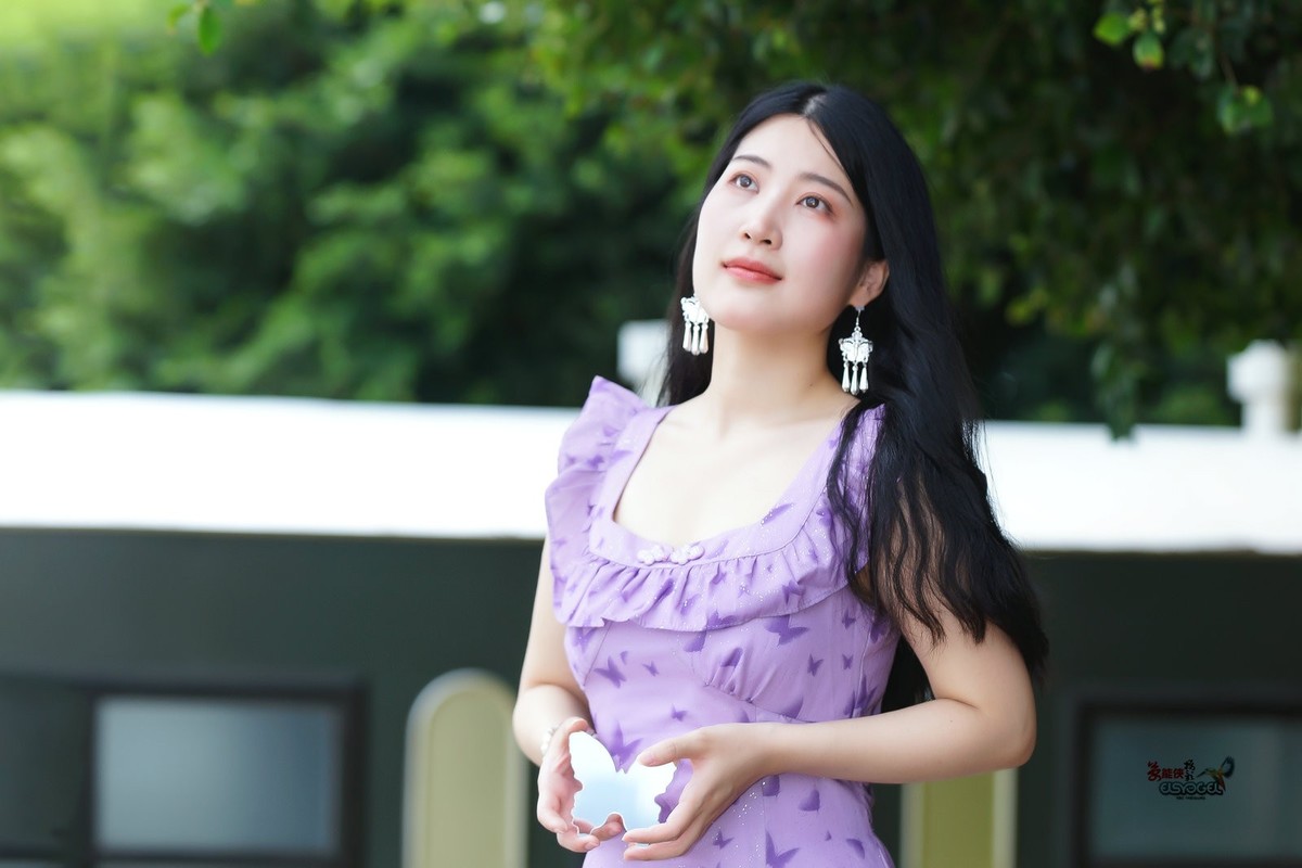 【夏日紫裙美女】---似海