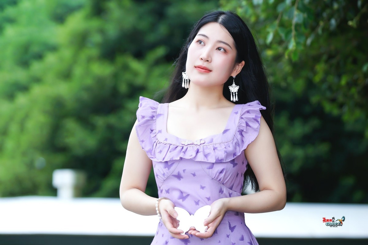 【夏日紫裙美女】---似海