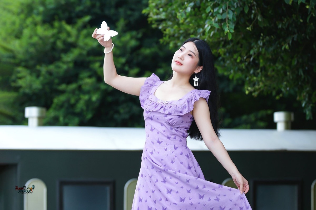 【夏日紫裙美女】---似海