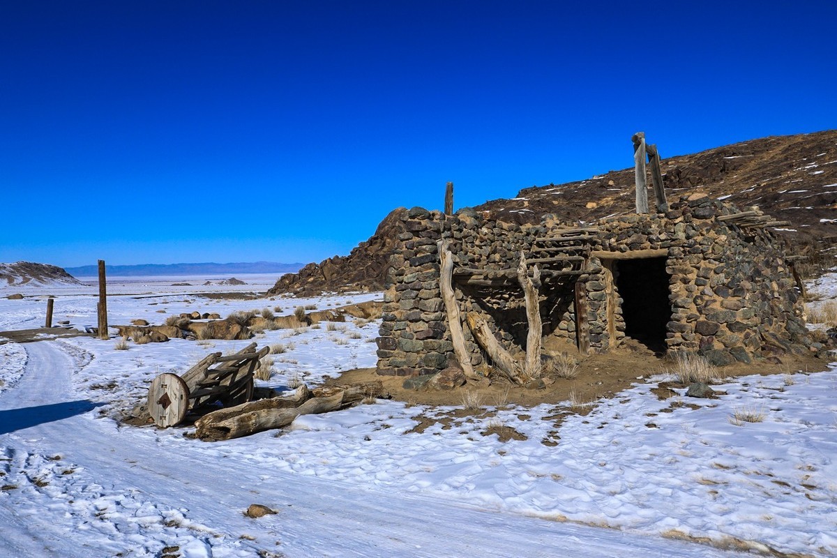 新疆——巴里坤——天山脚下
